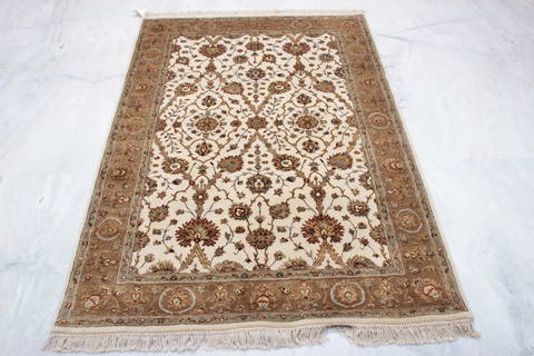 Jaipur Beige Hand Knotted 41 X 61 Area Rug 905-112428 Image 2