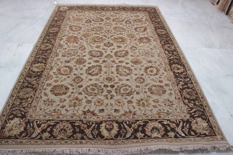 Jaipur Beige Hand Knotted 61 X 92 Area Rug 905-112505 Image 2