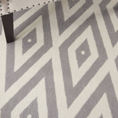 Nourison Grafix White 39 X 59 Area Rug 805-113373 Image 4