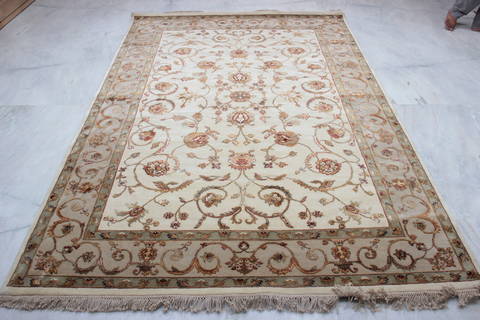 Jaipur White Hand Knotted 61 X 93 Area Rug 905-115653 Image 1