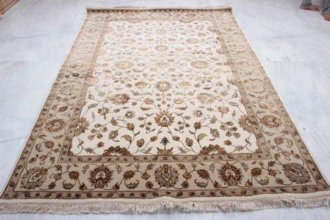 Jaipur White Hand Knotted 60 X 91 Area Rug 905-115654 Image 1