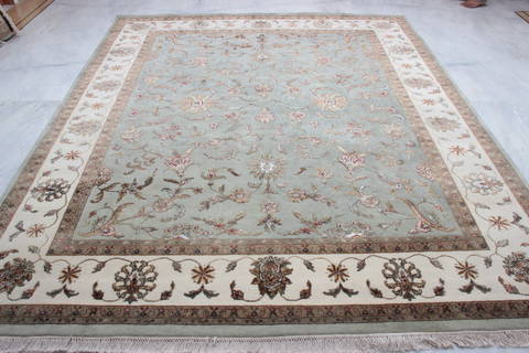 Jaipur Green Hand Knotted 80 X 101 Area Rug 905-115797 Image 1