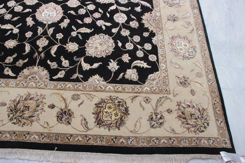Jaipur Black Hand Knotted 80 X 101 Area Rug 905-115807 Image 3