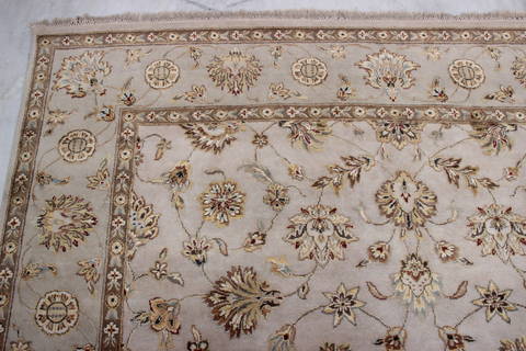 Jaipur White Hand Knotted 80 X 101 Area Rug 905-115811 Image 5