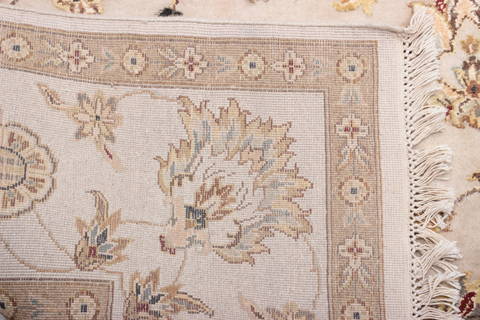 Jaipur White Hand Knotted 80 X 101 Area Rug 905-115811 Image 8