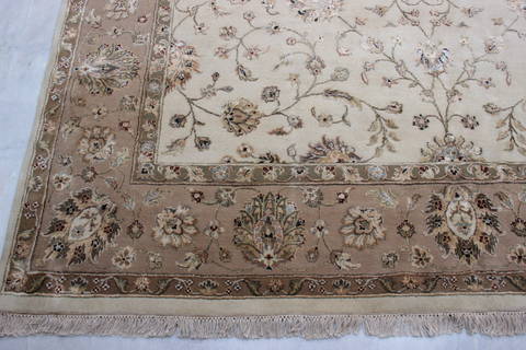 Jaipur White Hand Knotted 80 X 103 Area Rug 905-115818 Image 2