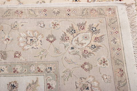 Jaipur White Hand Knotted 80 X 103 Area Rug 905-115818 Image 8