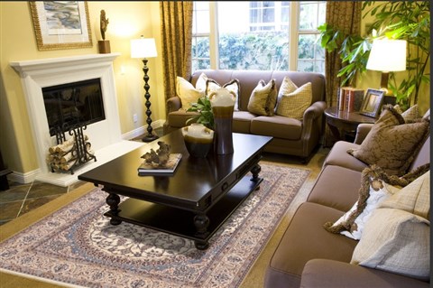 Nain Beige Hand Knotted 68 X 102 Area Rug 100-12307 Image 2