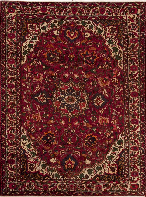 Bakhtiar Red Hand Knotted 75 X 91  Area Rug 251-12507 Image 0