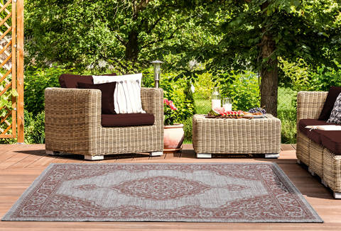 United Weavers Augusta Brown 50 X 70 Area Rug 3900 10229 69 806-123353 Image 1