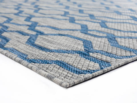 United Weavers Augusta Blue 50 X 70 Area Rug 3900 10460 69 806-123369 Image 2