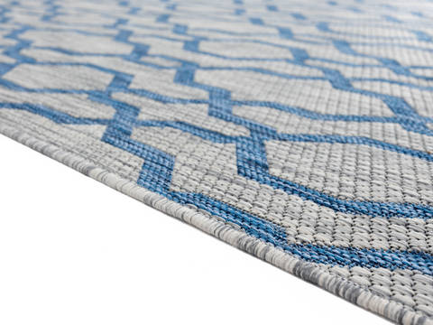United Weavers Augusta Blue 50 X 70 Area Rug 3900 10460 69 806-123369 Image 4