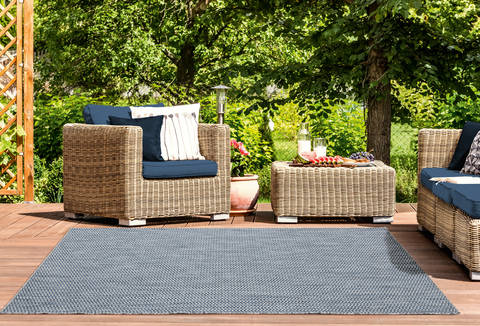 United Weavers Augusta Blue 50 X 70 Area Rug 3900 10560 69 806-123377 Image 1