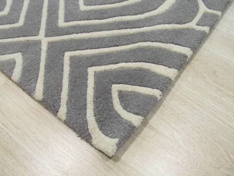 Modern-Contemporary Grey Hand Tufted 80 X 100 Area Rug 834-131459 Image 1