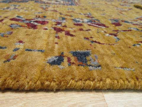 Serapi Yellow Machine Made 79 X 99 Area Rug 834-131594 Image 4