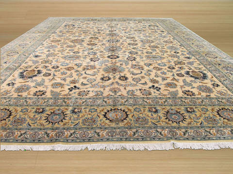 Kashan Beige Hand Knotted 108 X 144 Area Rug 834-131610 Image 2
