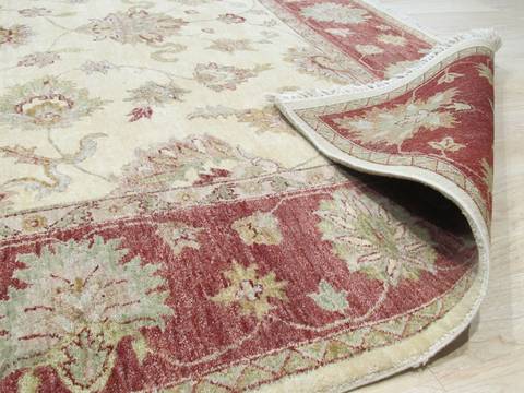 Agra Beige Hand Knotted 80 X 101 Area Rug 834-131639 Image 2