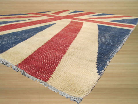 Red Hand Knotted 80 X 100 Area Rug 834-131729 Image 1