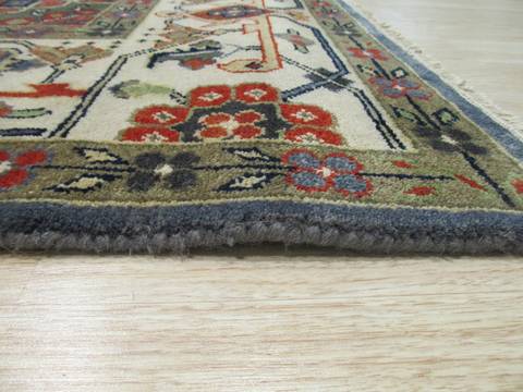 Serapi Blue Hand Knotted 100 X 140 Area Rug 834-131779 Image 3