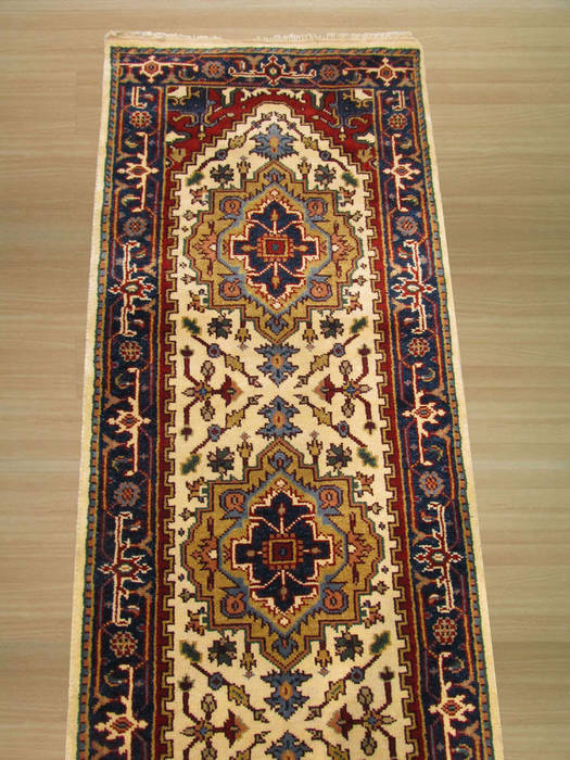 Serapi Beige Runner Hand Knotted 26 X 100 Area Rug 834-131788 Image 2