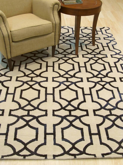 Tibetan Beige Hand Knotted 50 X 80 Area Rug 834-132020 Image 3