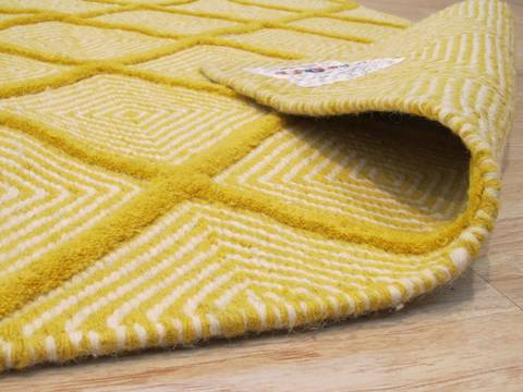 Yellow Hand Made 60 X 90 Area Rug 834-132051 Image 2
