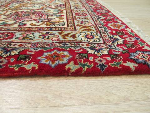 Tabriz Red Hand Knotted 93 X 1711 Area Rug 834-132233 Image 4