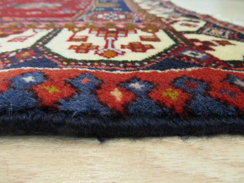 Hamedan Red Hand Knotted 35 X 51 Area Rug 834-132241 Image 2
