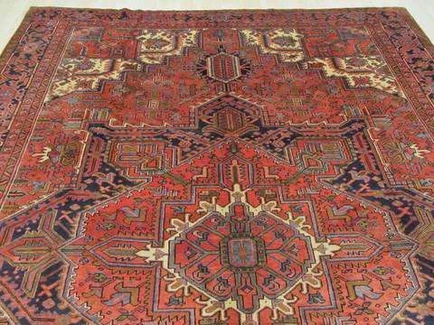 Heriz Red Hand Knotted 98 X 131 Area Rug 834-132246 Image 2