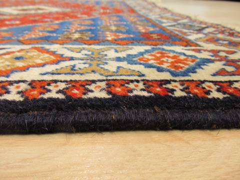 Yalameh Red Hand Knotted 35 X 410 Area Rug 834-132260 Image 2
