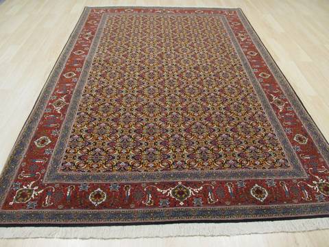 Tabriz Red Hand Knotted 69 X 910 Area Rug 834-132277 Image 4