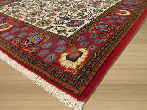 Qum Purple Hand Knotted 37 X 53 Area Rug 834-132367 Image 1