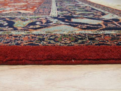 Red Hand Knotted 68 X 98 Area Rug 834-132402 Image 2