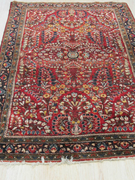 Sarouk Red Hand Knotted 33 X 49 Area Rug 834-132417 Image 3