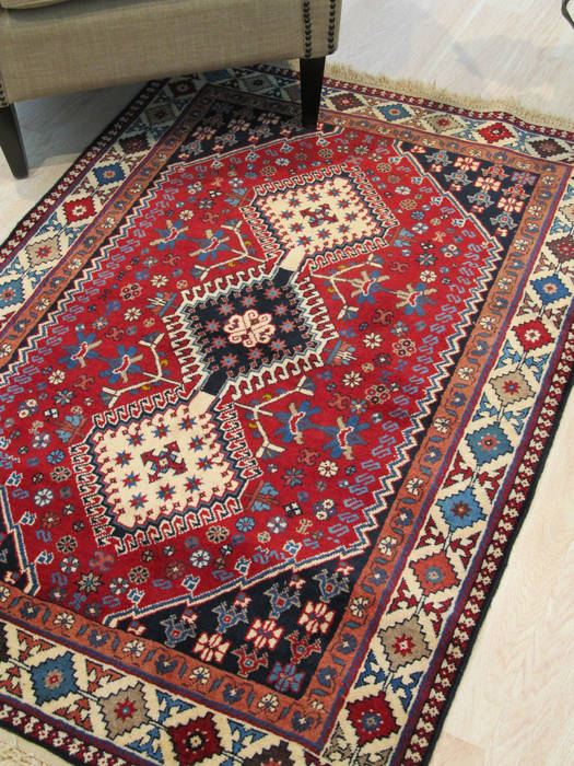 Yalameh Red Hand Knotted 35 X 49 Area Rug 834-132430 Image 3