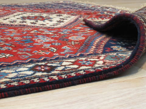 Yalameh Red Hand Knotted 50 X 68 Area Rug 834-132447 Image 2