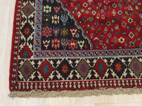 Yalameh Red Hand Knotted 54 X 65 Area Rug 834-132452 Image 1