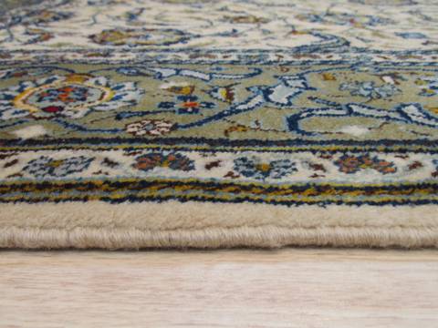 Kashan Red Hand Knotted 47 X 73 Area Rug 834-132499 Image 4