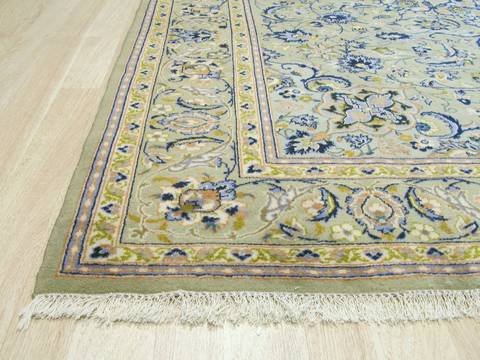 Kashan Green Hand Knotted 76 X 102 Area Rug 834-132510 Image 1