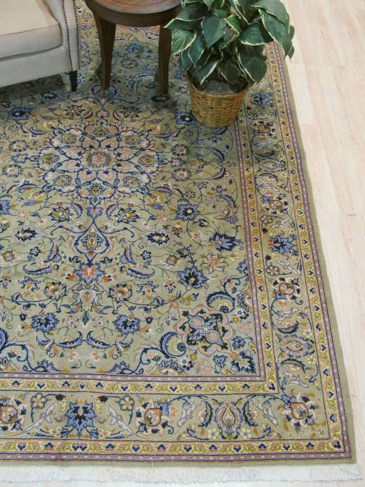 Kashan Green Hand Knotted 76 X 102 Area Rug 834-132510 Image 3