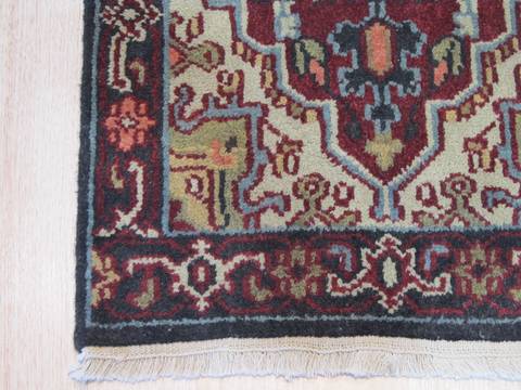 Heriz Red Hand Knotted 22 X 40 Area Rug 834-132548 Image 1