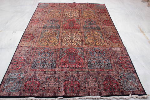 Hamedan Multicolor Hand Knotted 511 X 86 Area Rug 905-135727 Image 2