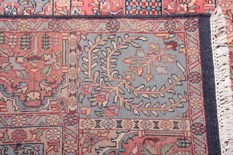 Hamedan Multicolor Hand Knotted 511 X 86 Area Rug 905-135727 Image 3