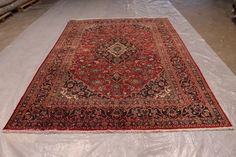 Shiraz Red Hand Knotted 66 X 87 Area Rug 301-135836 Image 2