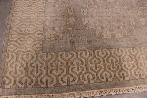 Oushak Grey Hand Knotted 92 X 119 Area Rug 301-135863 Image 4