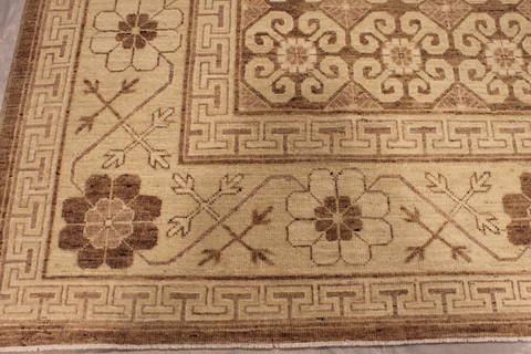Pishavar Beige Hand Knotted 92 X 1110 Area Rug 301-135871 Image 4