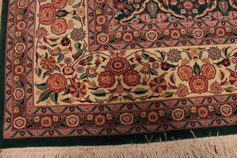 Pishavar Green Hand Knotted 92 X 123 Area Rug 301-135891 Image 3