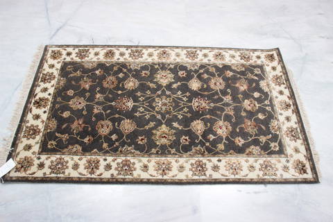 Jaipur Grey Hand Knotted 31 X 53 Area Rug 905-136033 Image 1