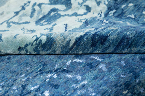 Modern Blue Hand Knotted 57 X 711 Area Rug 700-136118 Image 4