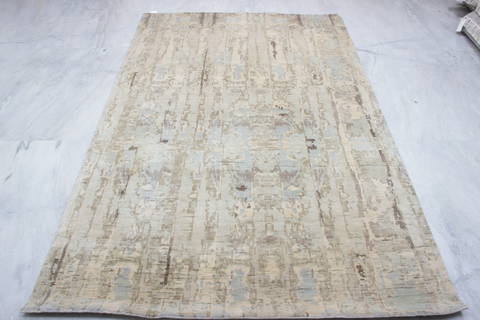 Modern Beige Hand Knotted 50 X 711 Area Rug 905-136156 Image 2